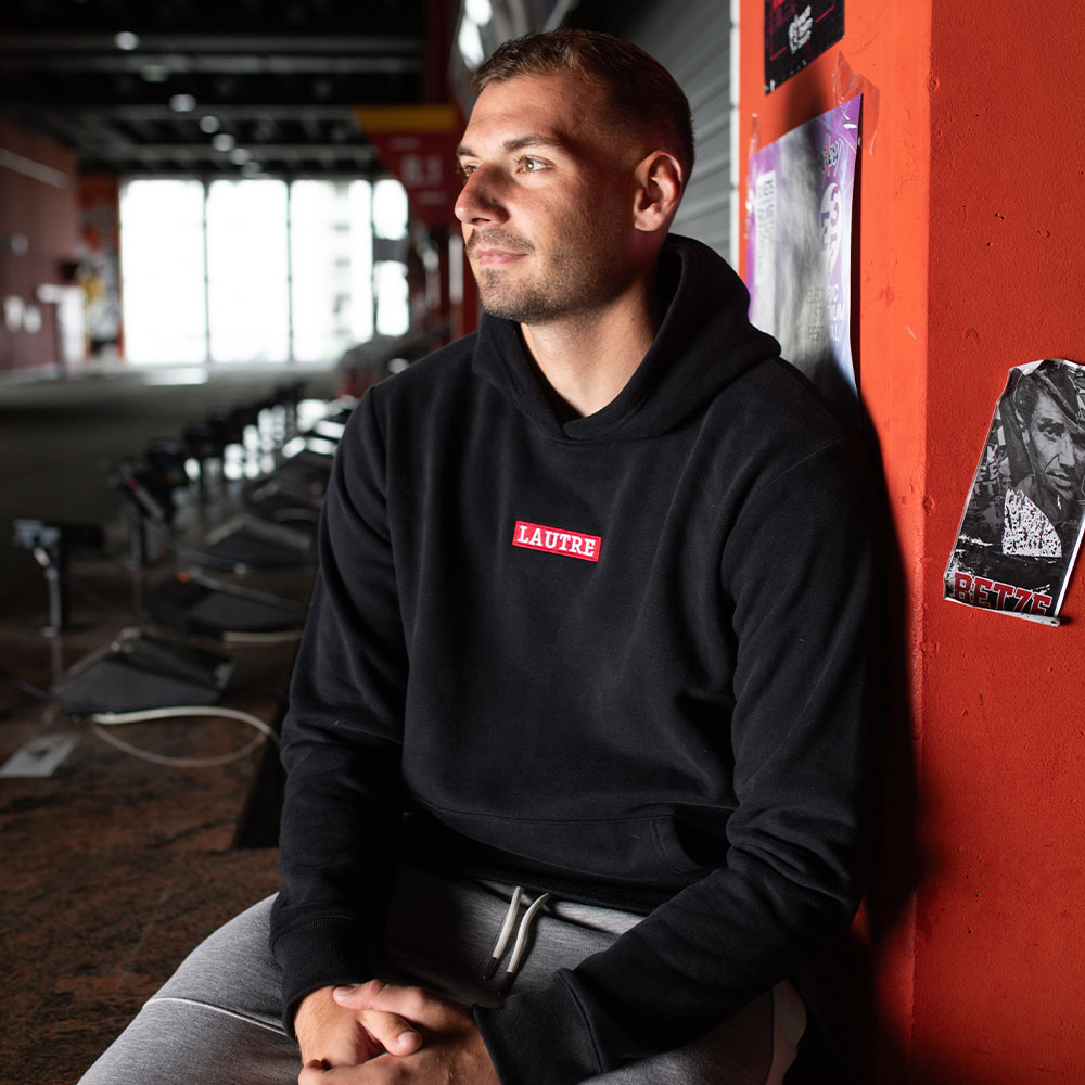 29516_Hoodie_Lautre_schwarz_live_web